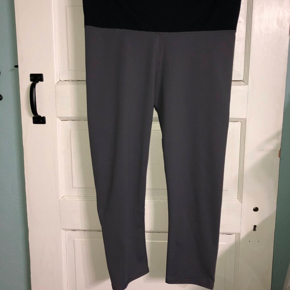 Fabletics Capris - Picture 5 of 5